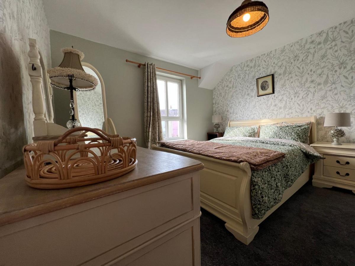 4 The Quay - Strangford Lough Waterfront Holiday home